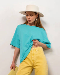 100 % cotton classic loose short-sleeve tee, crew neckline, drop-shoulder cut, heather taupe—breathable everyday staple for spring-through-fall layering.