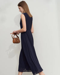 Elegant Sleeveless Round Neck Slim-Fit Dress