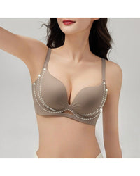 Wire-free push-up lift and seamless bra