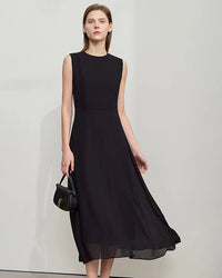 Elegant Sleeveless Round Neck Slim-Fit Dress