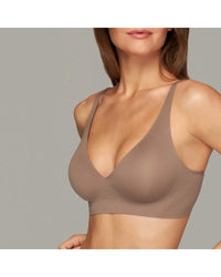 V-neck seamless rimless bra