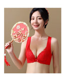 Front-fastening push-up bra to minimize side breast tissue