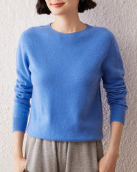 Women’s cashmere O-neck long-sleeve pullover with relaxed fit and ribbed trims—luxury-soft layer for office days, weekend cabin escapes or layered street looks.