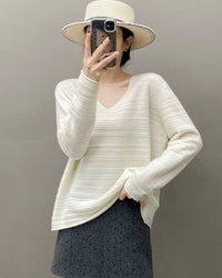 Women's cashmere V-neck sweater - loose-fitting, high-density anti-pilling knit with deep V neckline for elegant daily wear