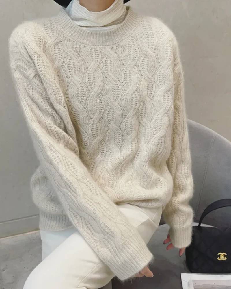 Crew Neck Cable Knit Wool Sweater