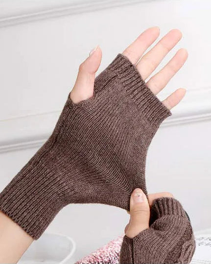 Cable Knit Fingerless Gloves