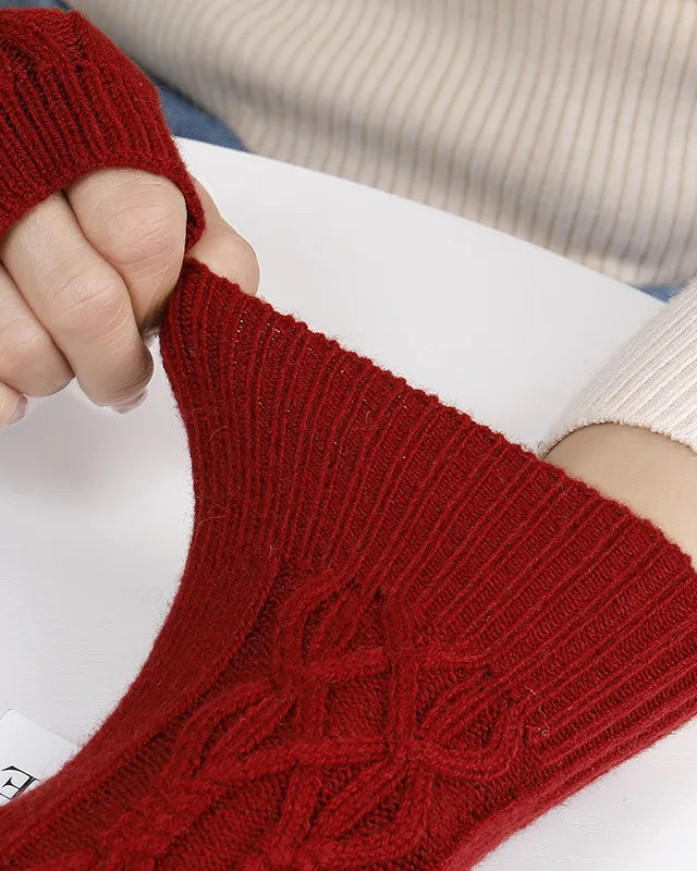 Cable Knit Fingerless Gloves