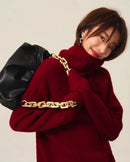  Women's red cashmere retro sweater - high turtleneck, thick knit and loose fit, perfect for cozy autumn/winter casual wear or vintage-inspired looks