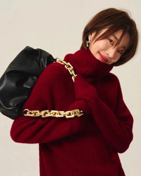  Women's red cashmere retro sweater - high turtleneck, thick knit and loose fit, perfect for cozy autumn/winter casual wear or vintage-inspired looks