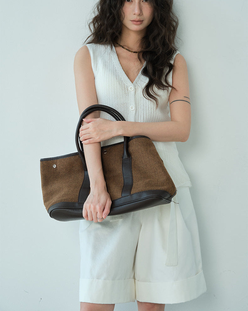 Loose-Fitting High-Waisted Tie-Up Shorts