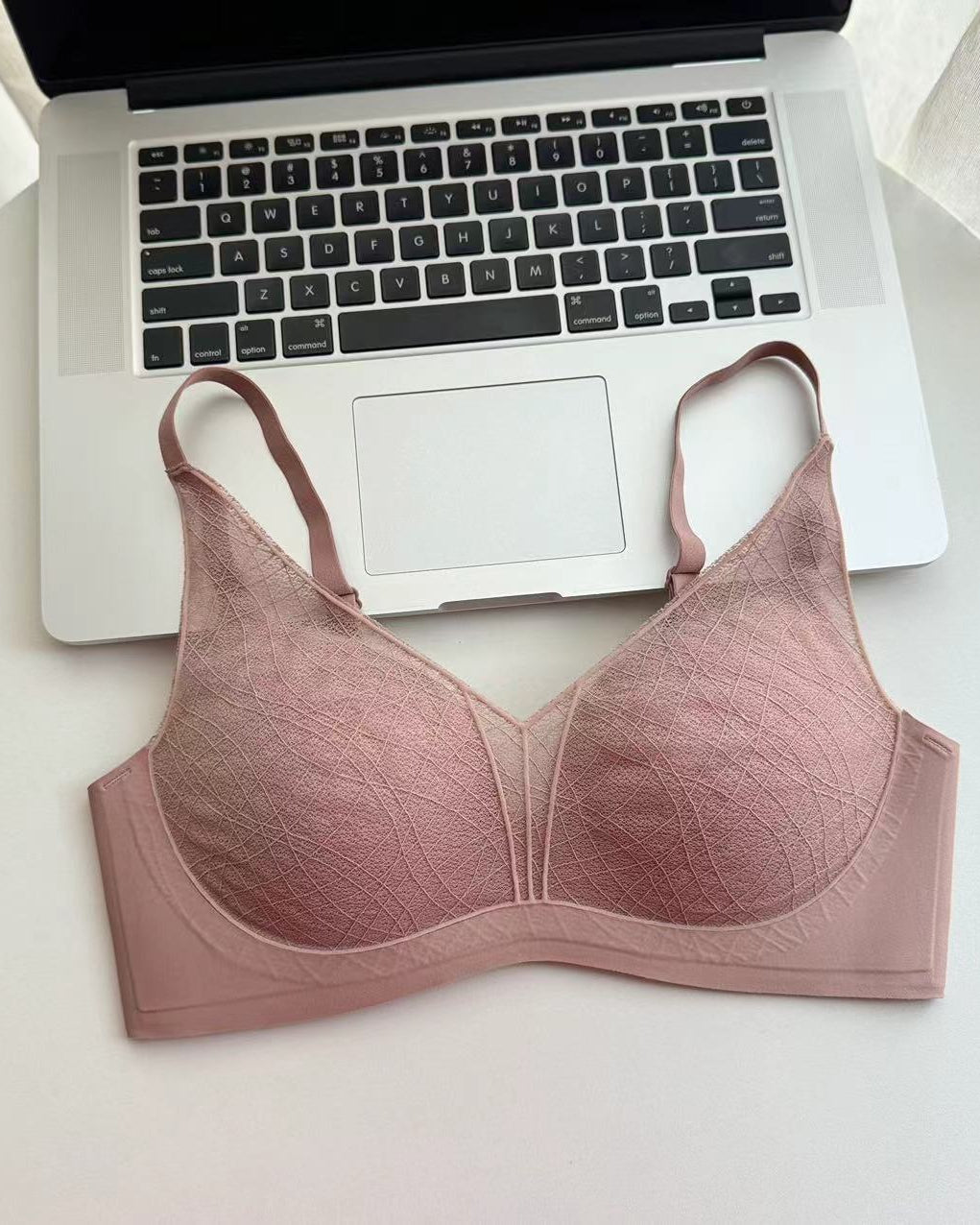 Comfortable And Breathable Adjustable Bra