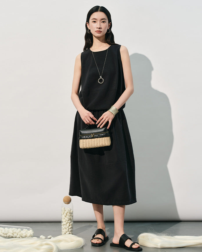 Sleeveless Loose-Fit Crew Neck Tank Top