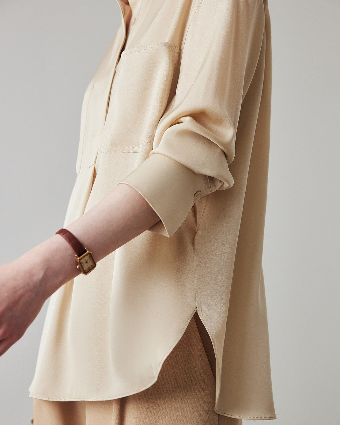 Loose-Fit Long-Sleeve Silk Shirt With Stand Collar