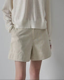 Women's  pure cotton high-waisted casual shorts featuring a comfortable elastic waistband and a relaxed fit, perfect for summer fashion.