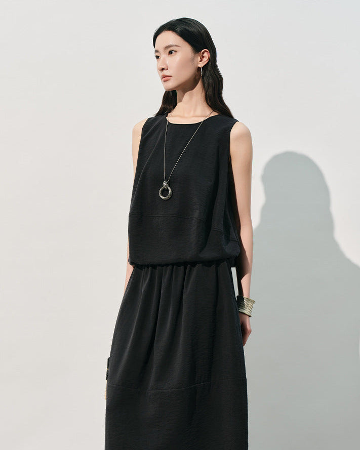 Sleeveless Loose-Fit Crew Neck Tank Top