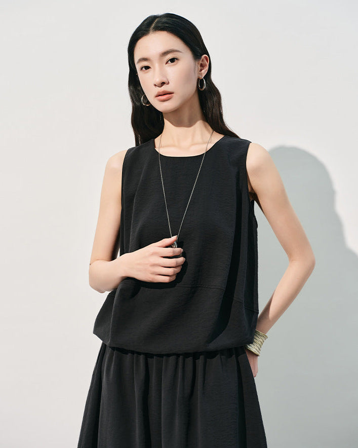 Sleeveless Loose-Fit Crew Neck Tank Top