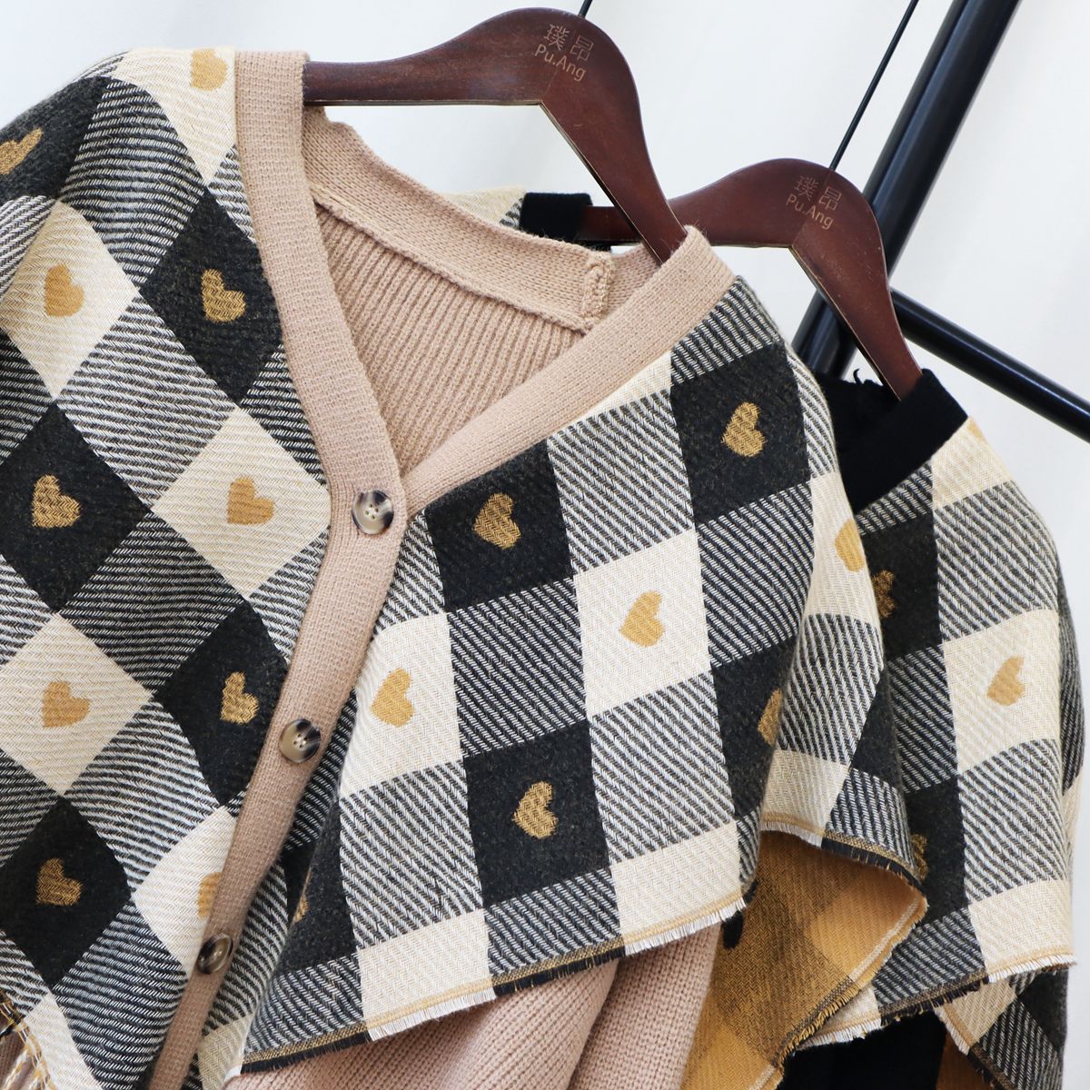 Fake Two-pieces Patchwork Shawl Sweater