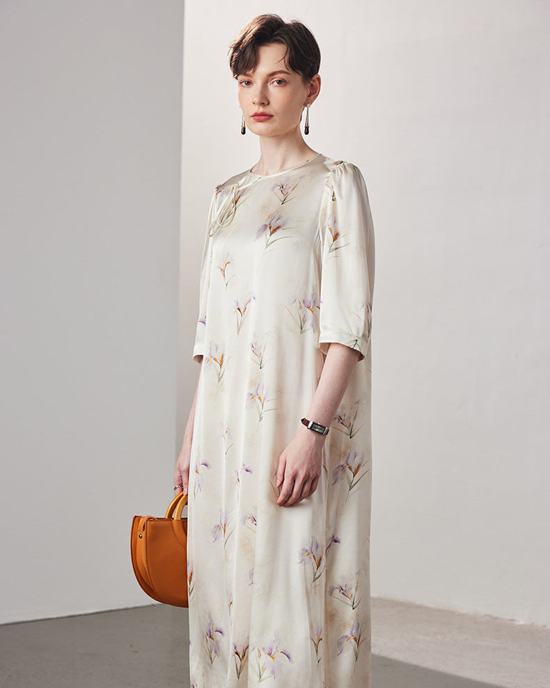  Spring and Summer new Chinese style long dress featuring a traditional national print on luxurious mulberry silk satin with a straight loose fit.
