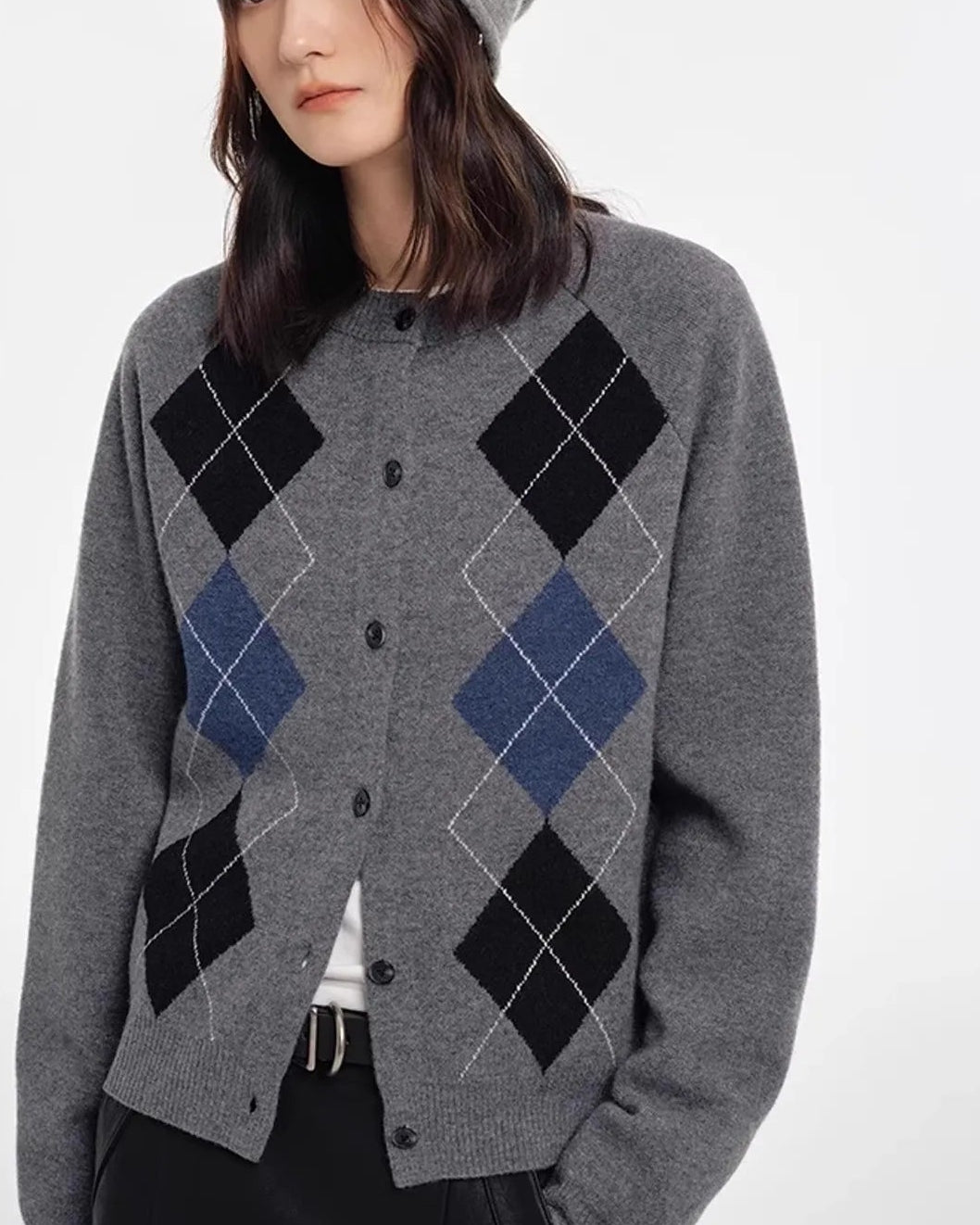 Wool Diamond Pattern Cardigan Sweater