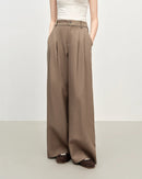 Autumn new women's retro wide-leg pants – loose pleated design, straight fit, casual versatile style, perfect for fall everyday wear and retro-inspired outfits.