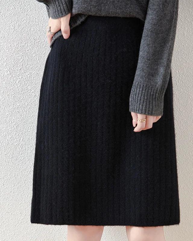 Wool Knit Straight Mini Skirt
