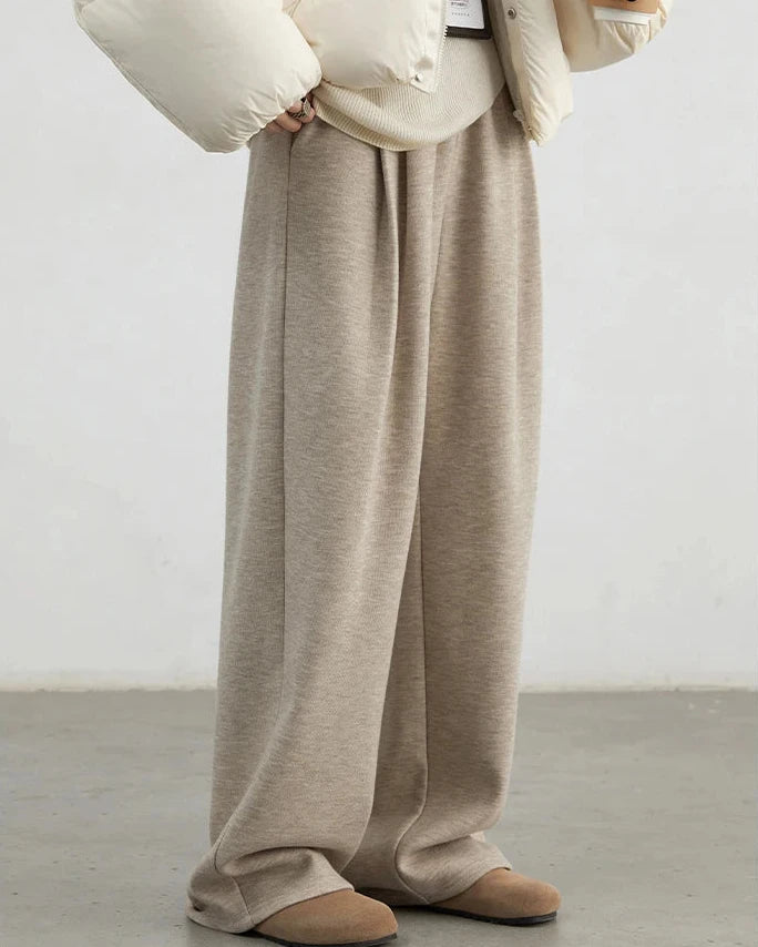 Plush Pleated Wide-Leg Trousers