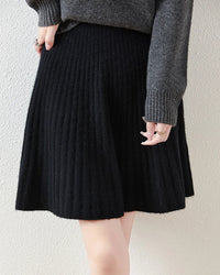 Wool Knitted Fashionable Solid-Color Short Skirt