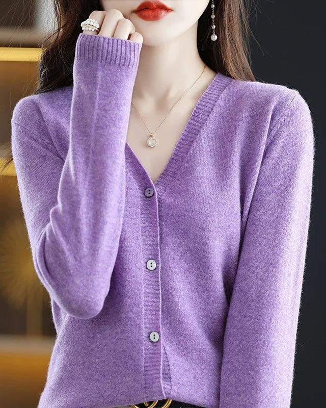 Woman layering a Wool Knitted Casual Cardigan, 19.5-micron superfine Merino and relaxed drop-shoulders give nautical polish—your wind-proof 45-65 °F fall-through-spring essential.