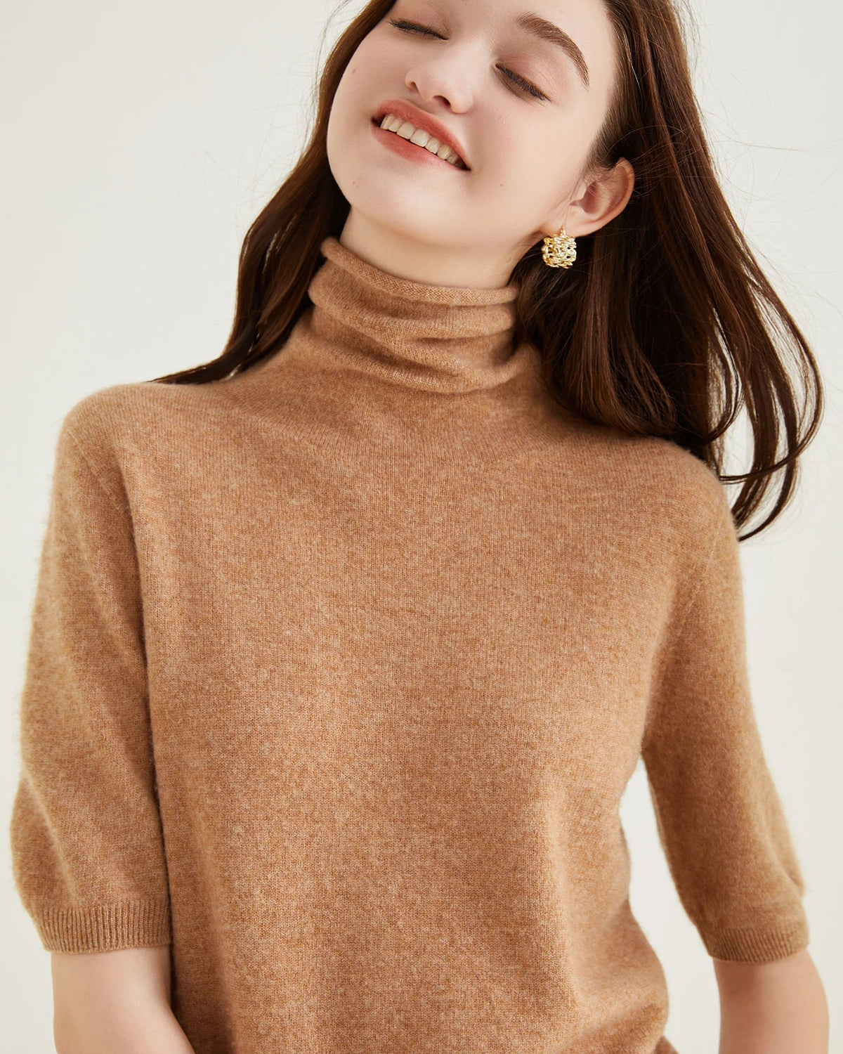 Merino Wool Half-Sleeve Turtleneck