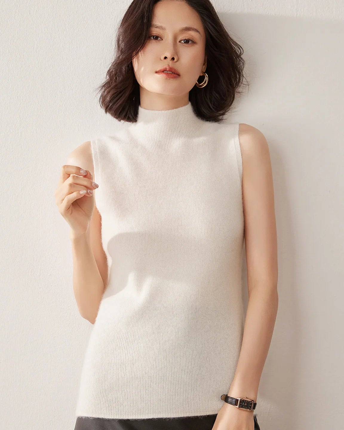 Cashmere Knitted Sleeveless Mock Neck Sweater