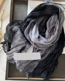 A pleated long scarf shawl with a soft retro drape and extra-long cut, designed for easy autumn and winter warmth in daily wear.