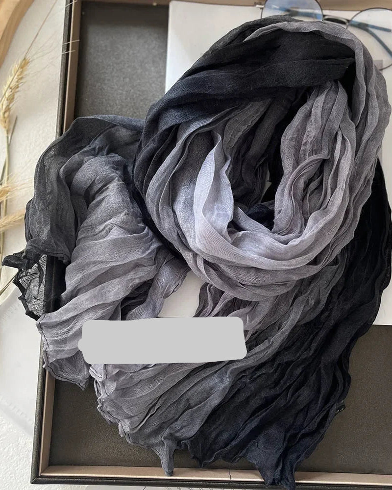 A pleated long scarf shawl with a soft retro drape and extra-long cut, designed for easy autumn and winter warmth in daily wear.