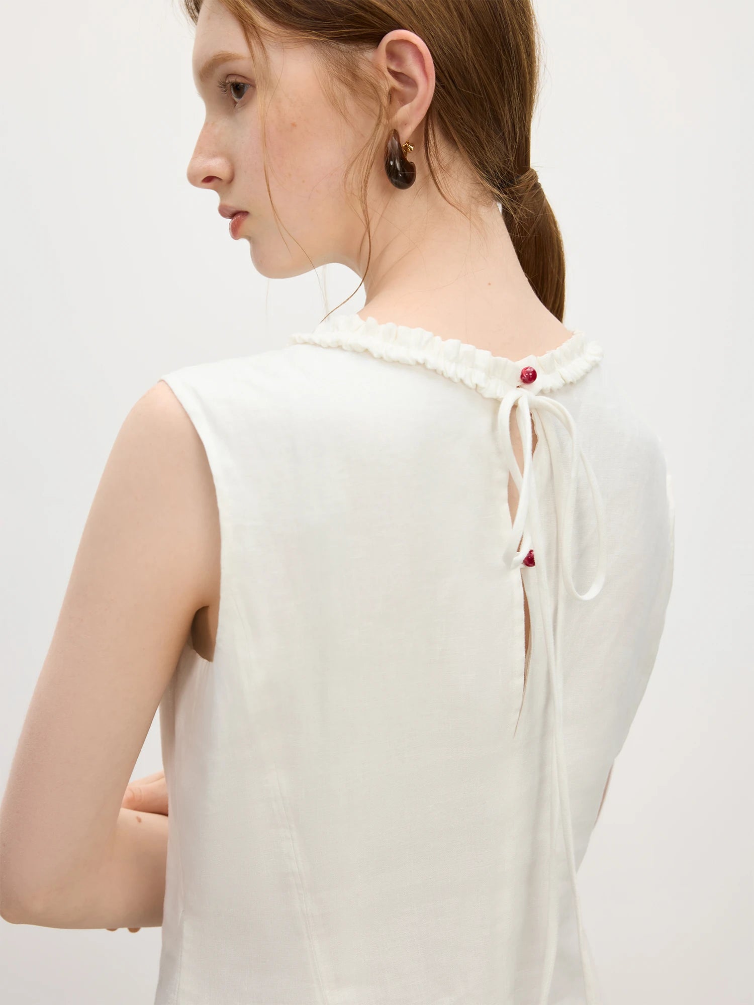 Wood Ear Edge Linen Round Neck Sleeveless Dress