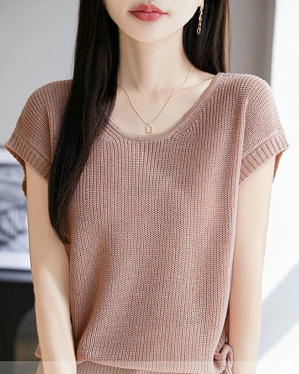 Crew-Neck Sleeveless Knit Top