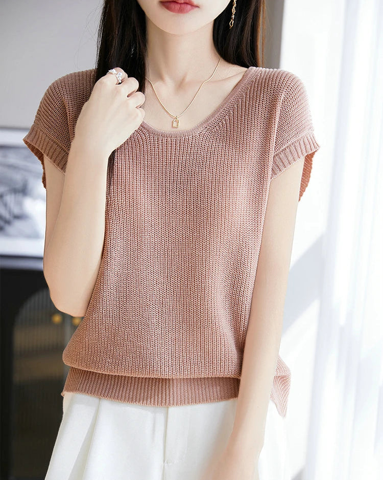 Crew-Neck Sleeveless Knit Top