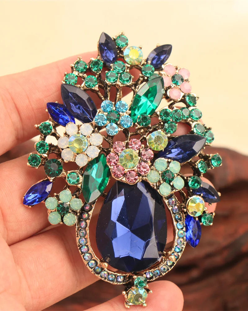Exquisite Baroque Floral Design Brooch