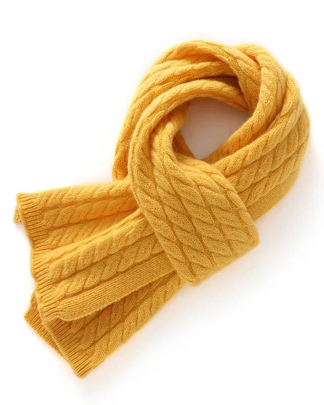 Classic Cable Knit Cashmere Short Scarf