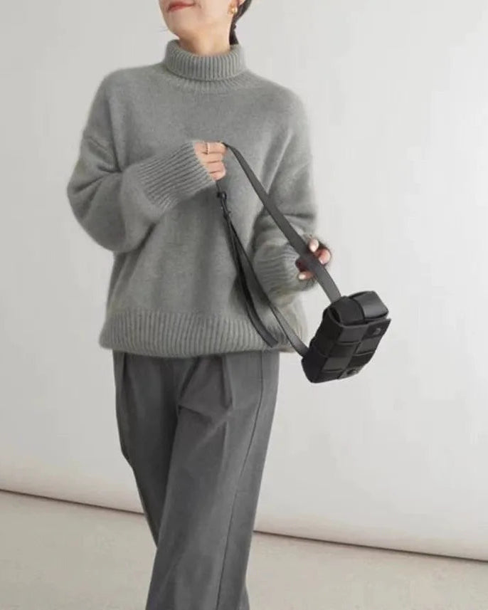 Oversized Turtleneck Cashmere Sweater