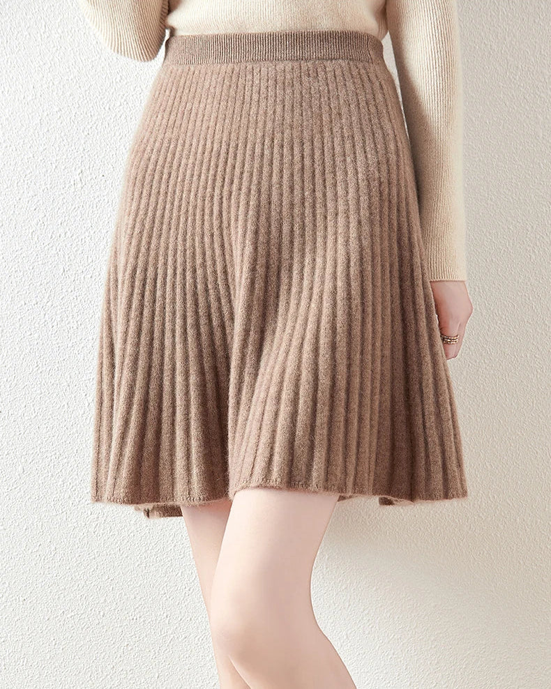 Wool Knitted Fashionable Solid-Color Short Skirt