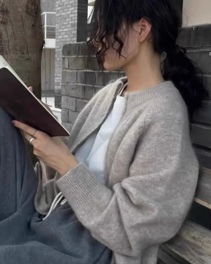 Relaxed Wool Zip Cardigan