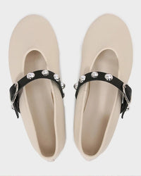 Soft Flat Shoes With Rivet Buckles
