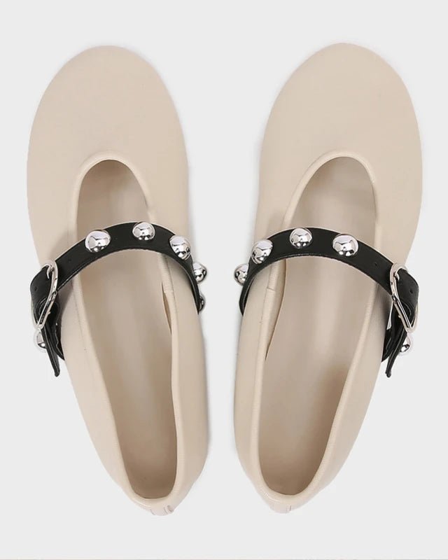 Soft Flat Shoes With Rivet Buckles