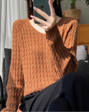 Wool V-Neck Twist Knit Pullover