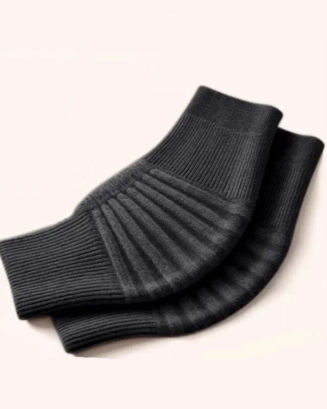 Black / M