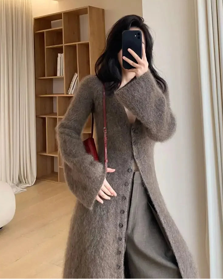 V-Neck Geometric Knit Long Cardigan