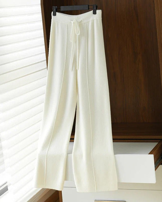White / S