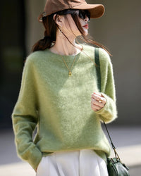 Loose-Fit Crewneck Pullover Sweater
