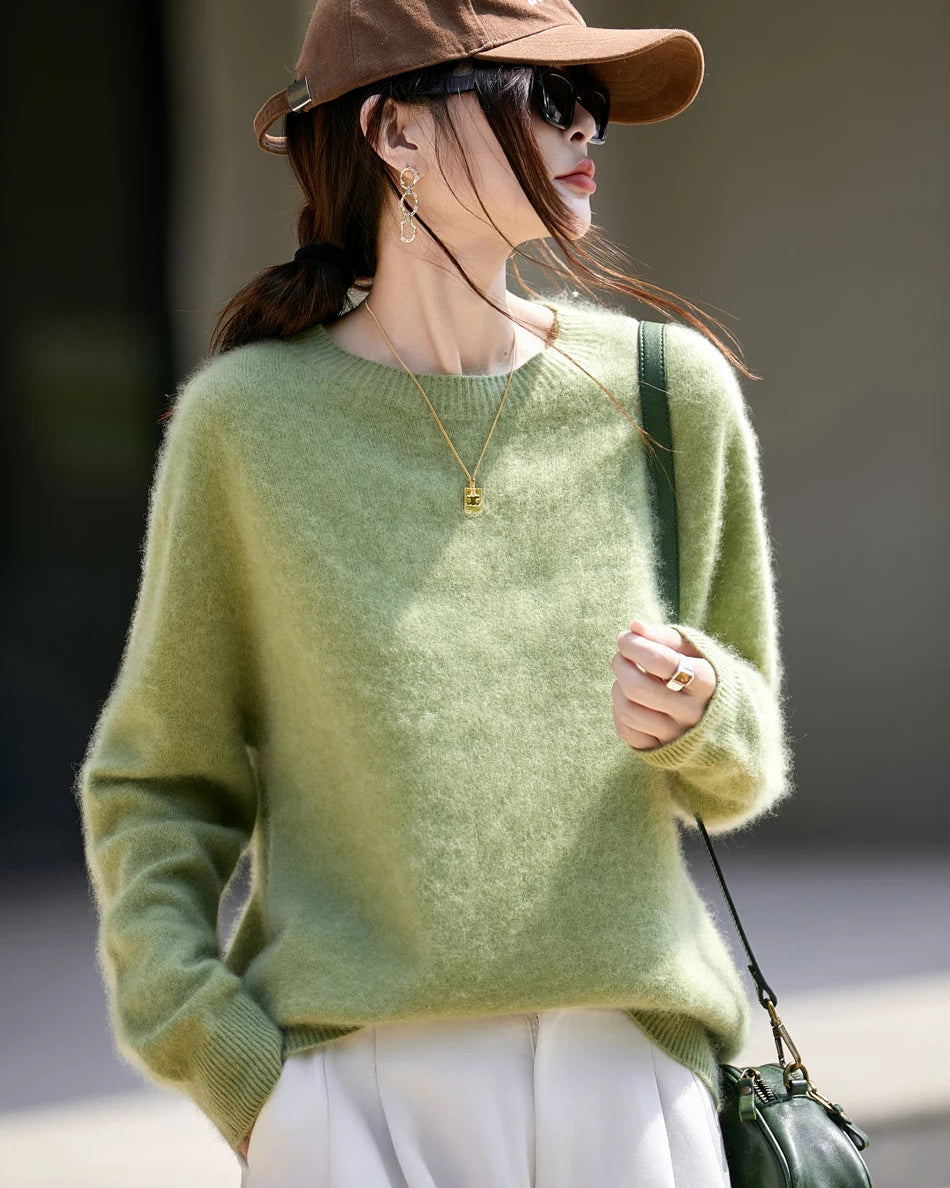 Loose-Fit Crewneck Pullover Sweater