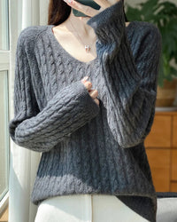 Wool V-Neck Twist Knit Pullover