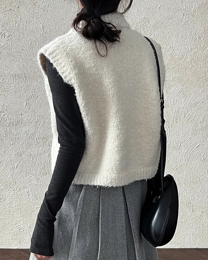 Turn Down Collar Knit Sleeveless Vest